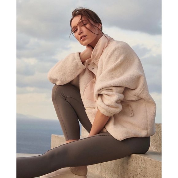 Free People Jackets & Blazers - NWT Free People Hit The Slopes Fleece Jacket in Canvas